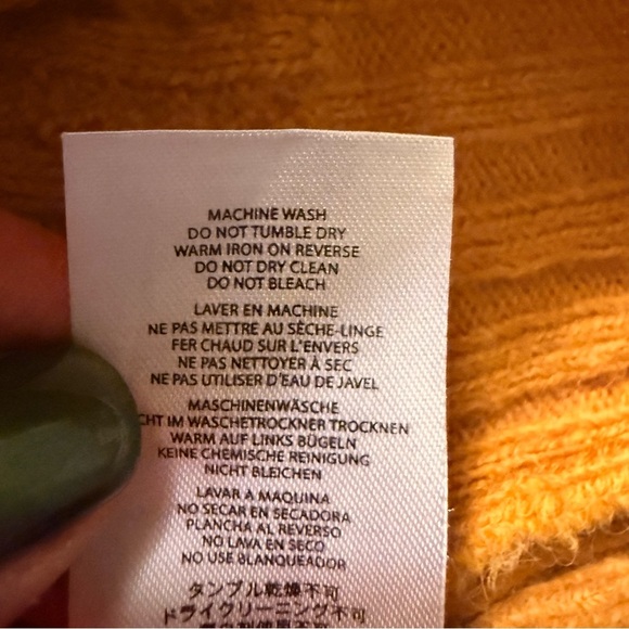 Elegant Mustard Cable Knit Turtleneck Sweater with 3/4 Sleeves | Sz S - Picture 7 of 7